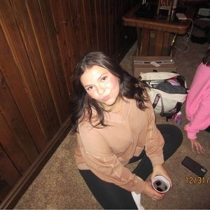 Meet your Posher, Julia